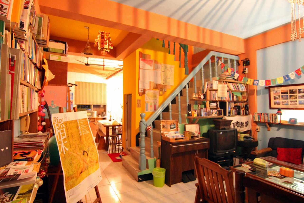 Dulan Groundnut Backpacker Hostel Donghe Dış mekan fotoğraf